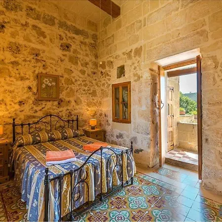 Lellux Country house *