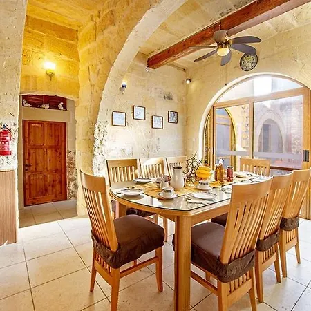 Lellux Kır Evi Nadur