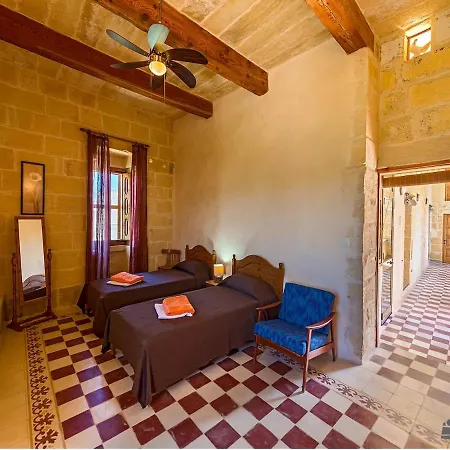 Country house Lellux Nadur